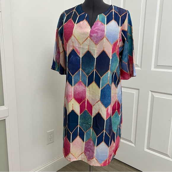 Colorful Geometric Pattern Top Size XL - Picture 2 of 8